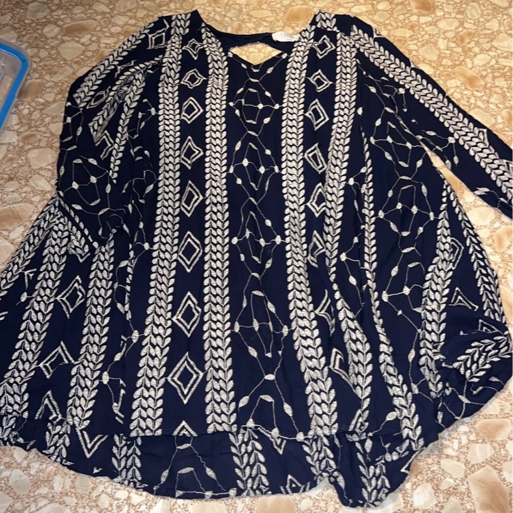 Navy Patterened long sleeve dress with keyhole back